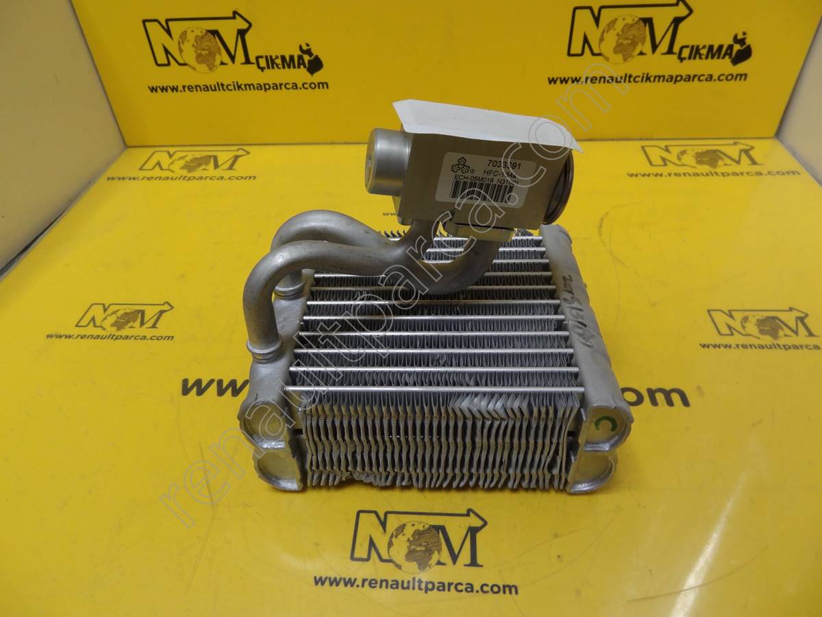 272817696r-evaporator