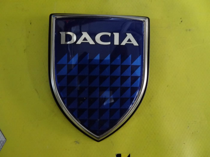 8200690869-bagaj-dacia-logosu-mais