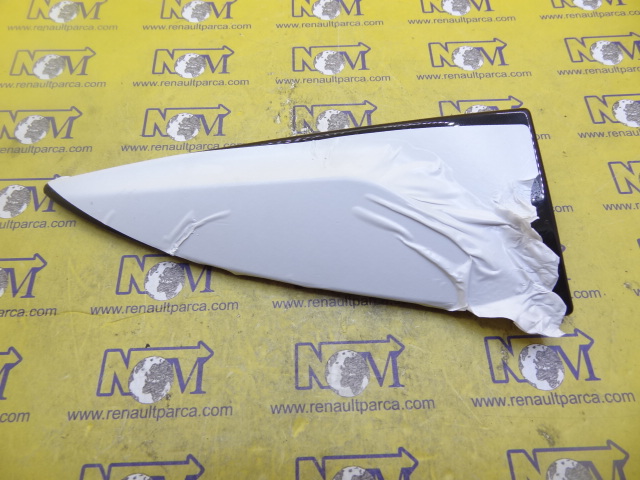 arka_cam_sag_deflektor_clio_4_960328227r