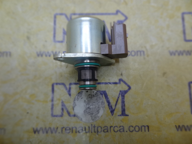 captur_clio_2_clio_3_yuksek_basinc_regulatoru_k9k_beyaz_7701206905