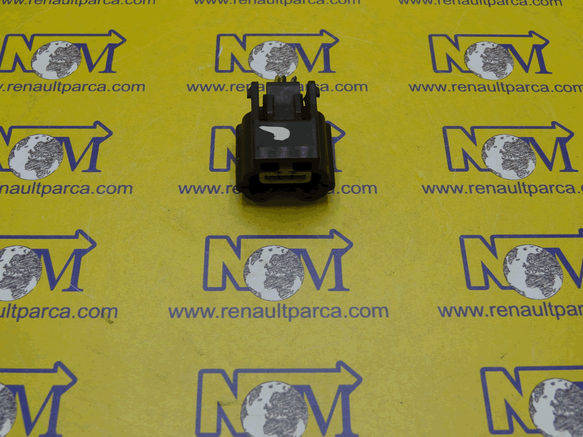 copy-14689-copy-14687-copy-14686-243800007r-aku-kutup-basi-kesme-kutusu-soket-cikma