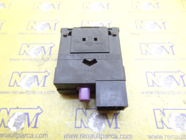 far_ayar_dugmesi_clio_2_megane_1__7700410134