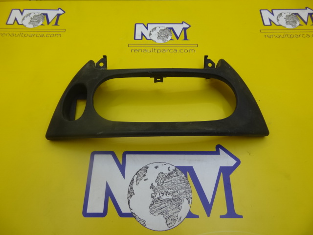 kalorifer_kumanda_cercevesi_megane_7700841057