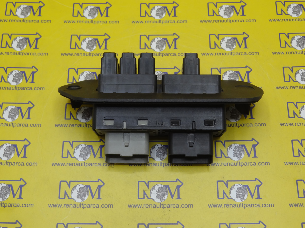 kango-3-kapi-kontaktoru-sag-kango-mais-8200428707