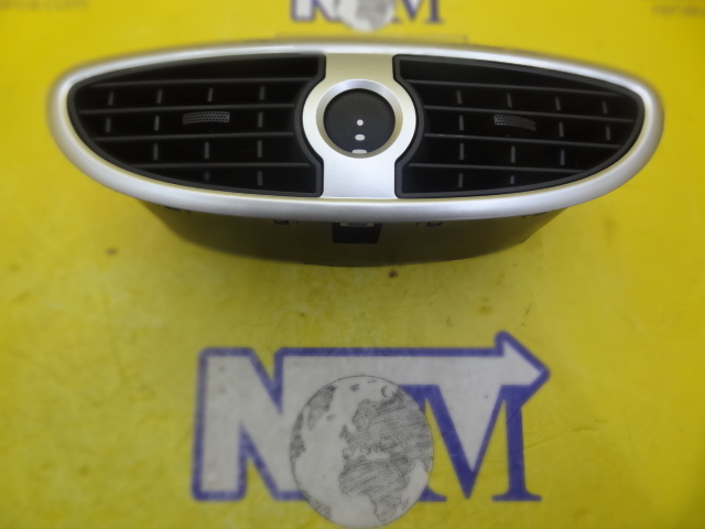 orta_havalandirma_izgarasi_clio_3_krom_7701208585