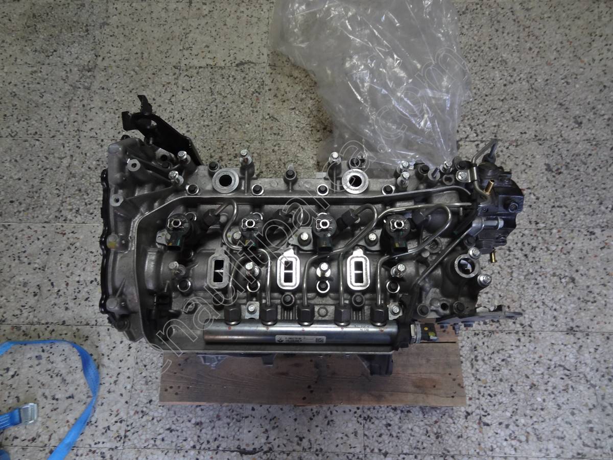 r9m-a402-c142402-komple-motor
