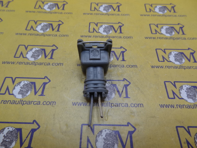 renault-kangoo-clio-turbo-borusu-soketi-8200404193