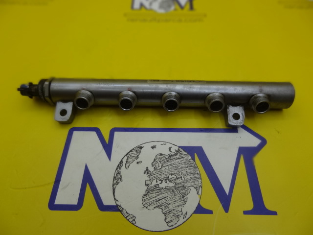 renault_trafic_3_musurlu_yakit_rampasi_r9m_175210542r