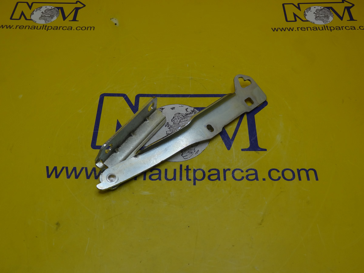 sol_kaput_ayagi_b90_8200763871